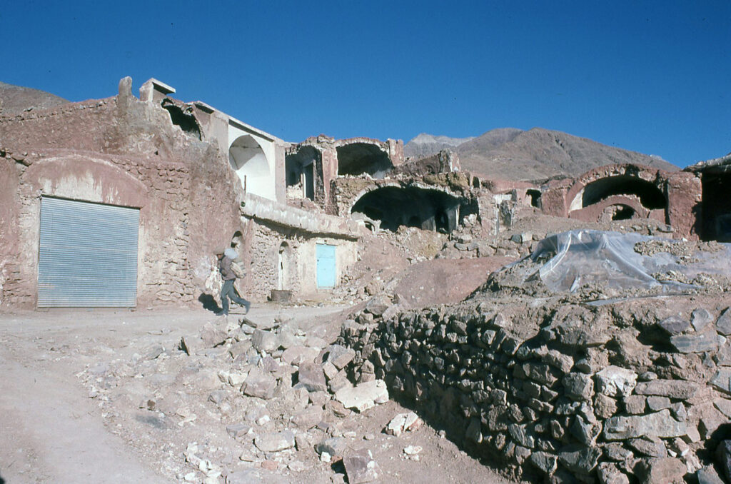 DWC2372 Part of DW's Study for Developing Indigenous Building in Earthquake Regions in Iran.