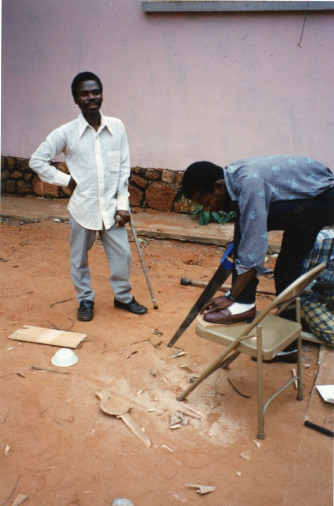 DWC497 Workshop for building mobility aids for handicapped individuals.
Workshop for building mobility aids for disabled individuals; run in partnership with the Angola Secretariat of State for Social Affairs (SEAS).